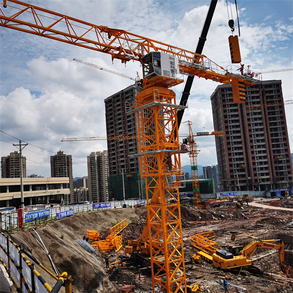 绿地万州中心超高层（QTP160/6515-10）